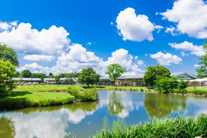 軽井沢　アウトレットモール